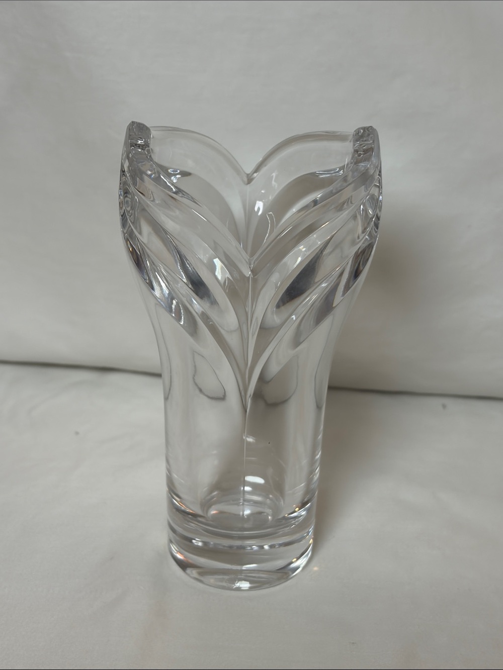 Mikasa “Ramona” Clear Glass Tulip-Top Vase